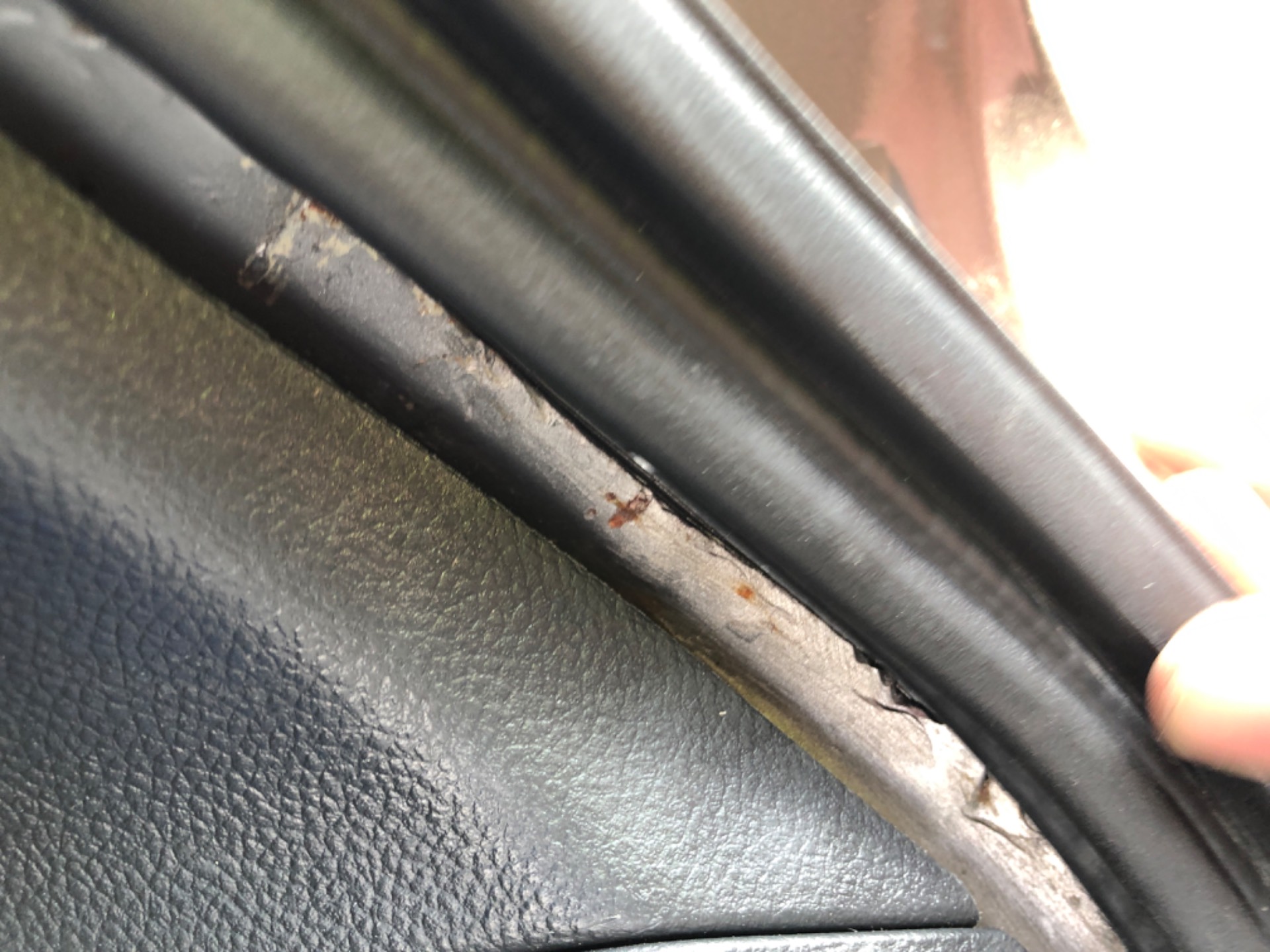 花18万故意买二手事故豪车，买家说：“精品车我一律不要！”