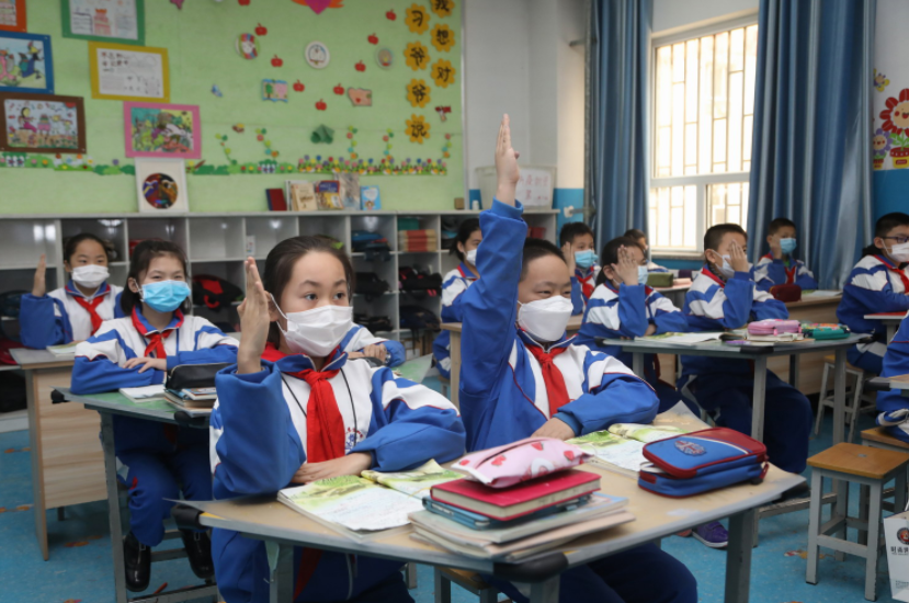 双减“后遗症”显现，补课机构老师大批失业，体制内教师成香饽饽