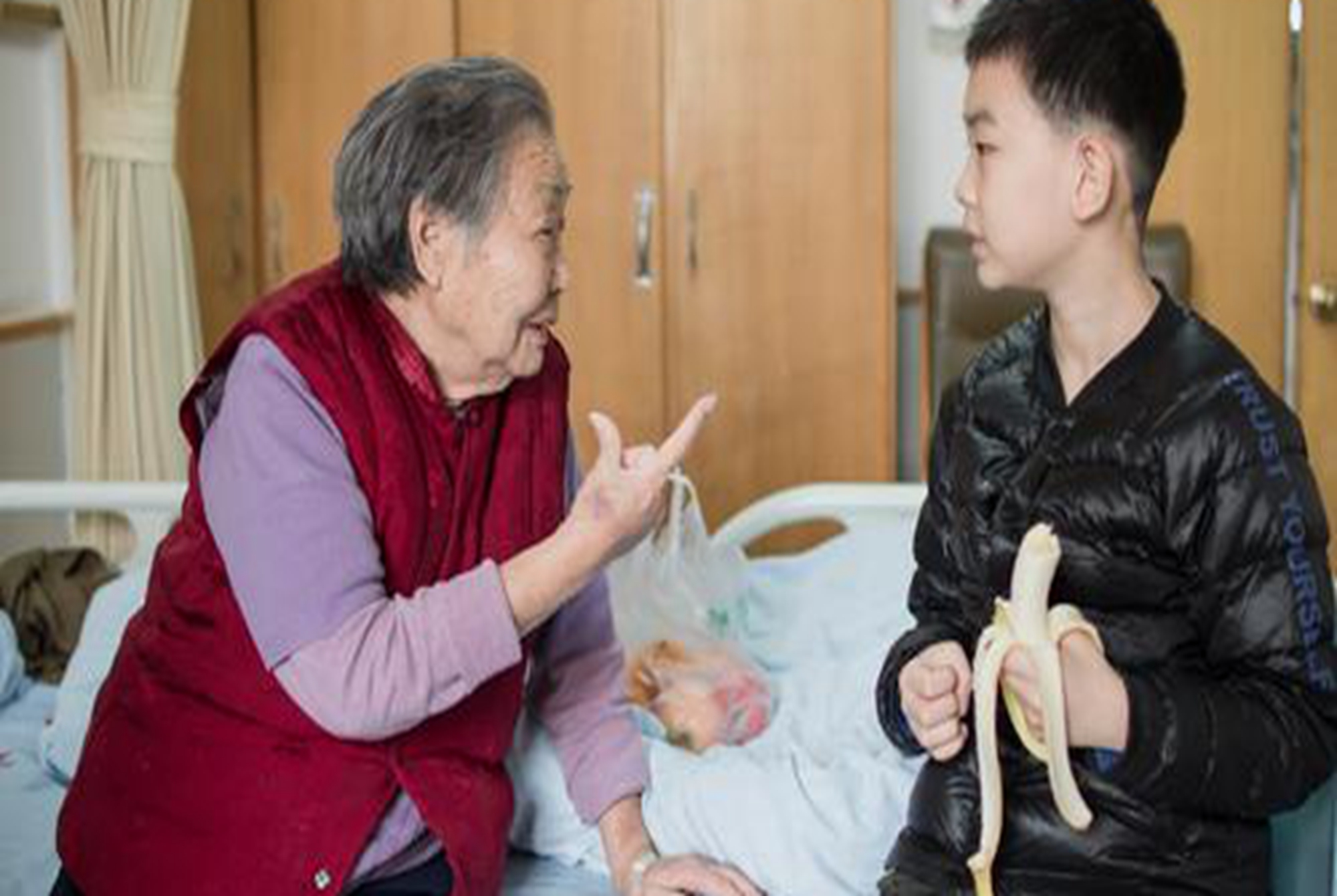 梁志超他奶是什么梗?段子背后,藏着巨大的教育漏洞