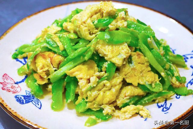 苦瓜炒雞蛋怎麼炒(苦瓜炒雞蛋怎麼做好吃?