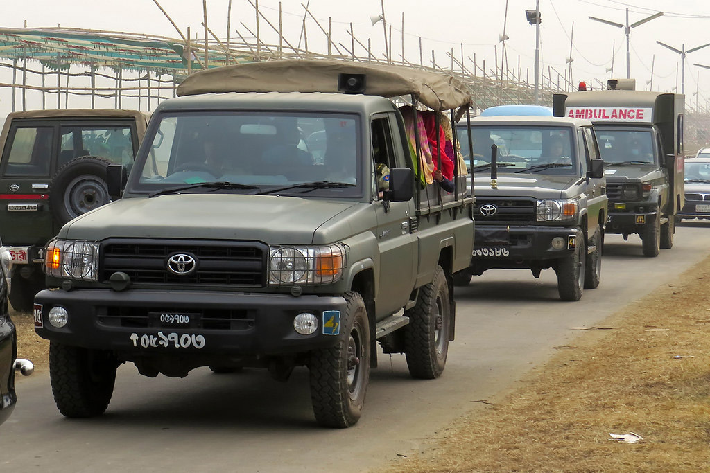 越野 | 硬派越野车中的活化石 丰田陆地巡洋舰lc70系