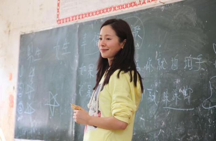 70多名公立教师辞职，离职原因很现实，“铁饭碗”已经不香了