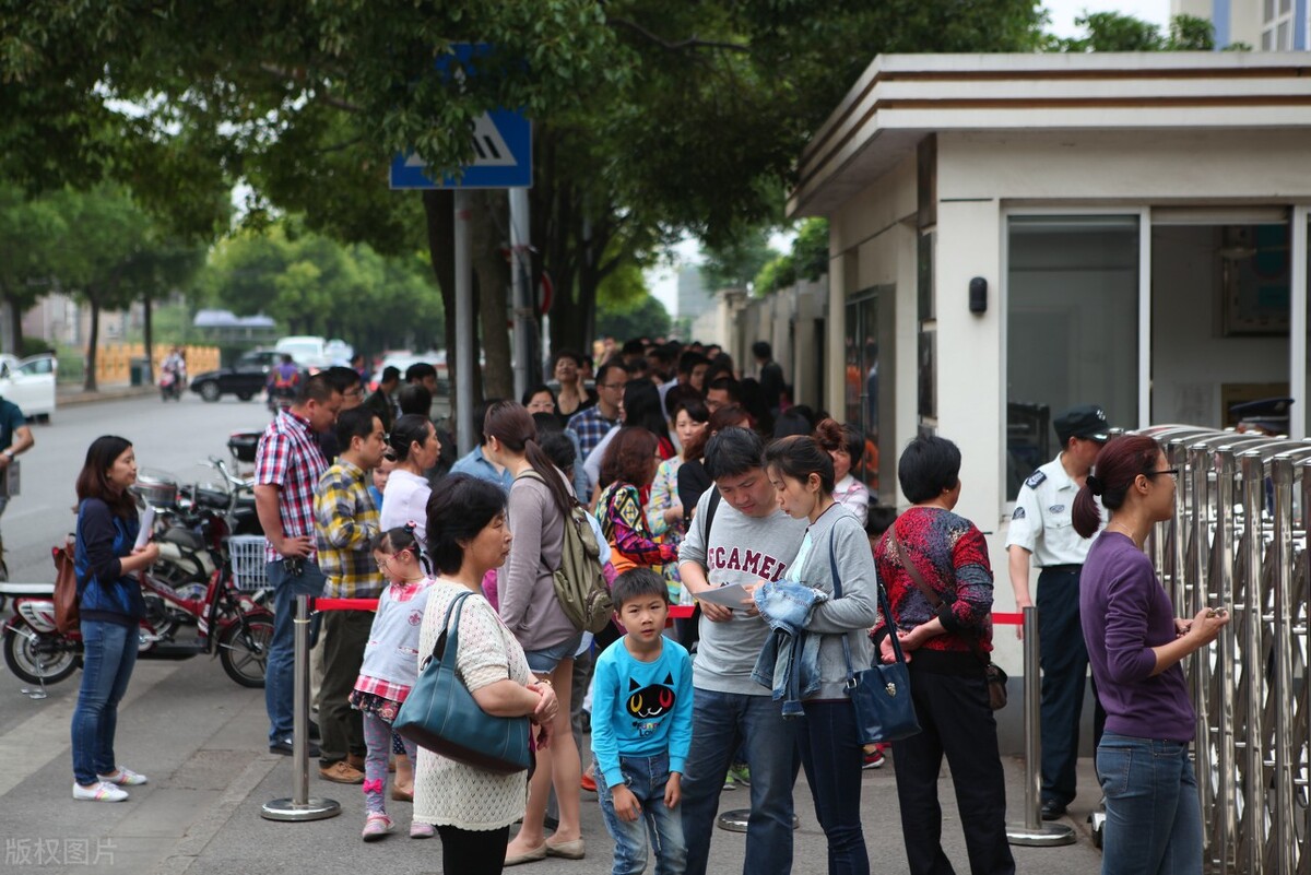 孩子上小学选择公办还是民办学校，你有答案了吗？