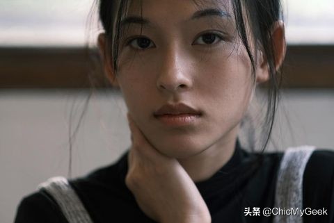 越南模特撞脸章子怡爆红！极品氛围美女，一张会说故事的清冷脸