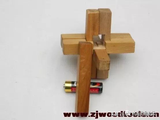 鲁班锁用柱黄金搭档，二十柱可拼四百式详细流程