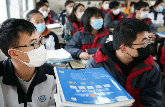 英语四六级为何以425分为“及格线”，这样的分数，是啥水平？