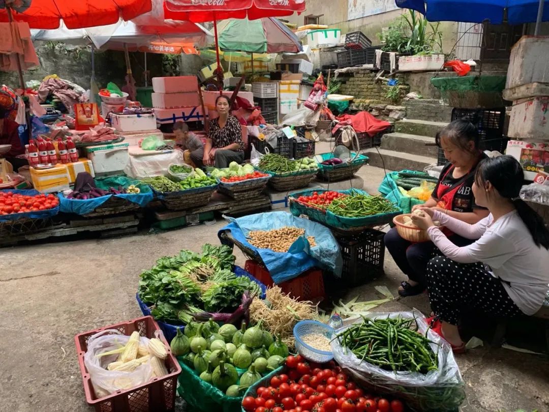 cba都匀哪里有小吃一条街(2020，一家人在都匀的快意美食之旅（上）)