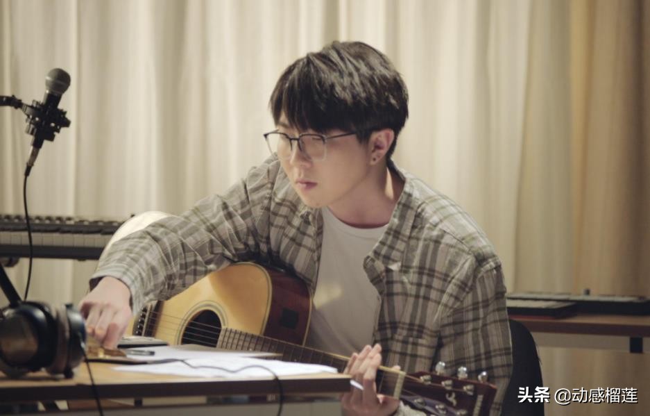 毛不易没颜值、零综艺感，腼腆害羞像姑娘，为什么还能大火？