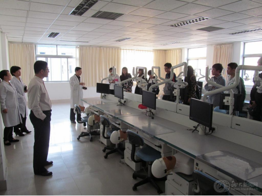 新版医学院“F4”出炉，北京协和稳居榜首，二三四名大变样