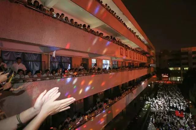 愿你出走半生，归来仍是少年