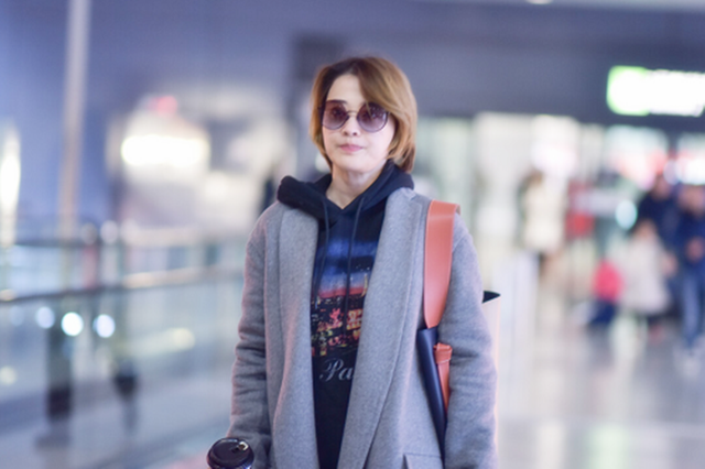 孕期准妈妈不要“乱穿衣”，不同场合搭配不同风格，既体面又舒适