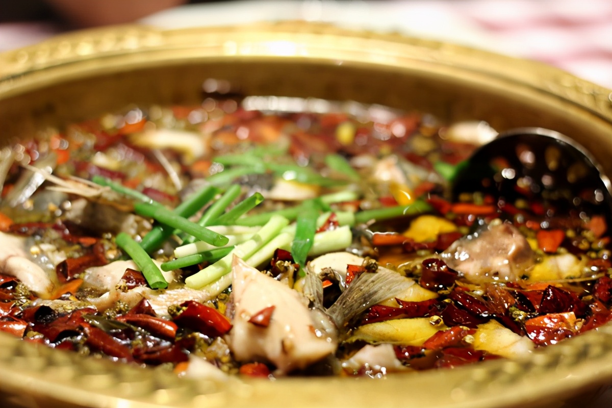 征服万千妹子的四川美食 水煮鱼 你知道用哪种鱼好吃吗?