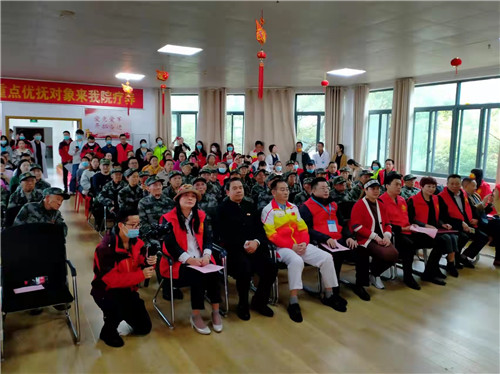 “重温铁血荣光 情系援朝老兵”健康中国志愿者在行动
