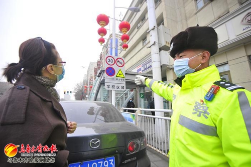 乌鲁木齐48个临街中小学设置车辆临停点 家长接送学生车辆可临停