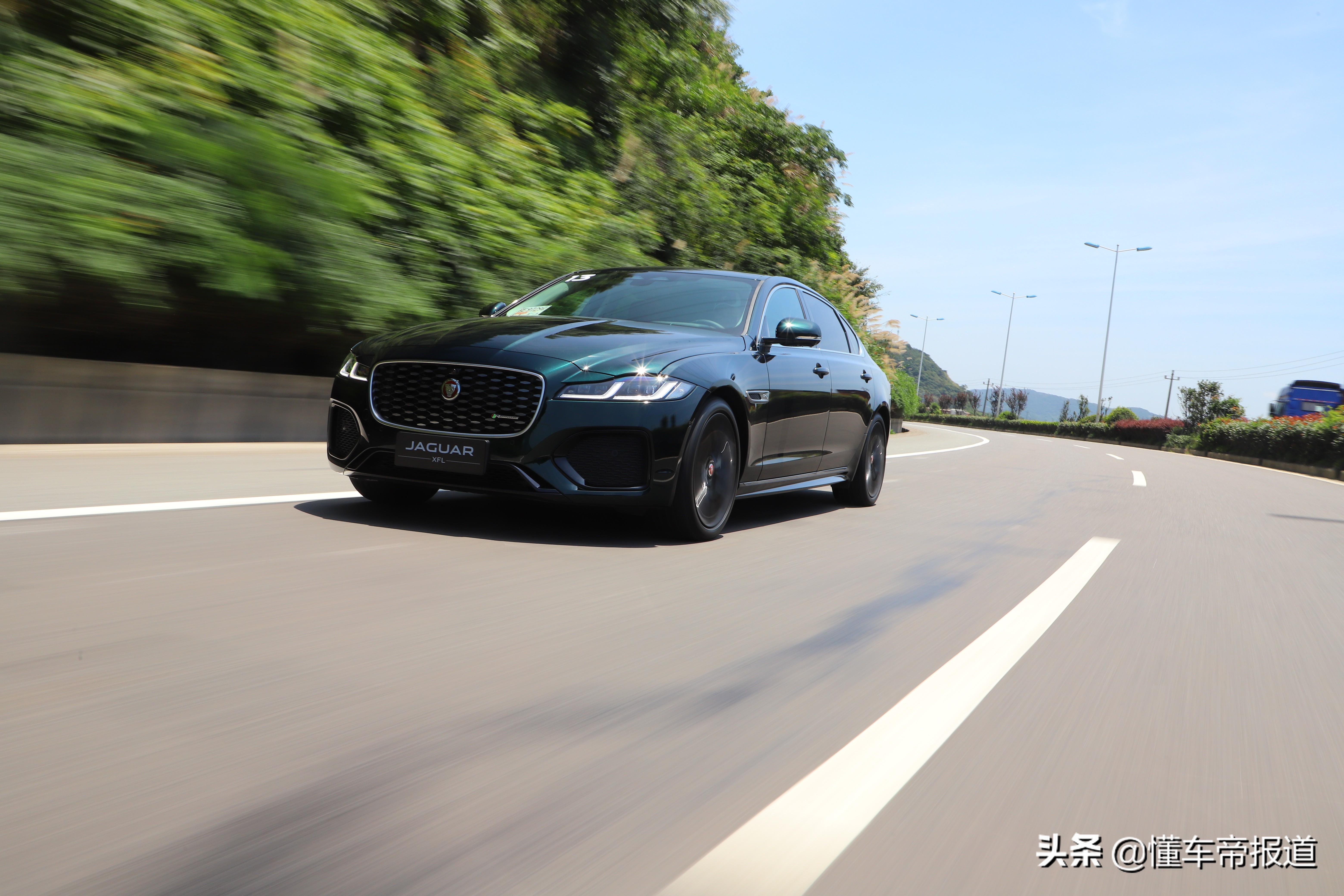 新车|早若如此,何愁拼不过bba?试驾新款捷豹xfl