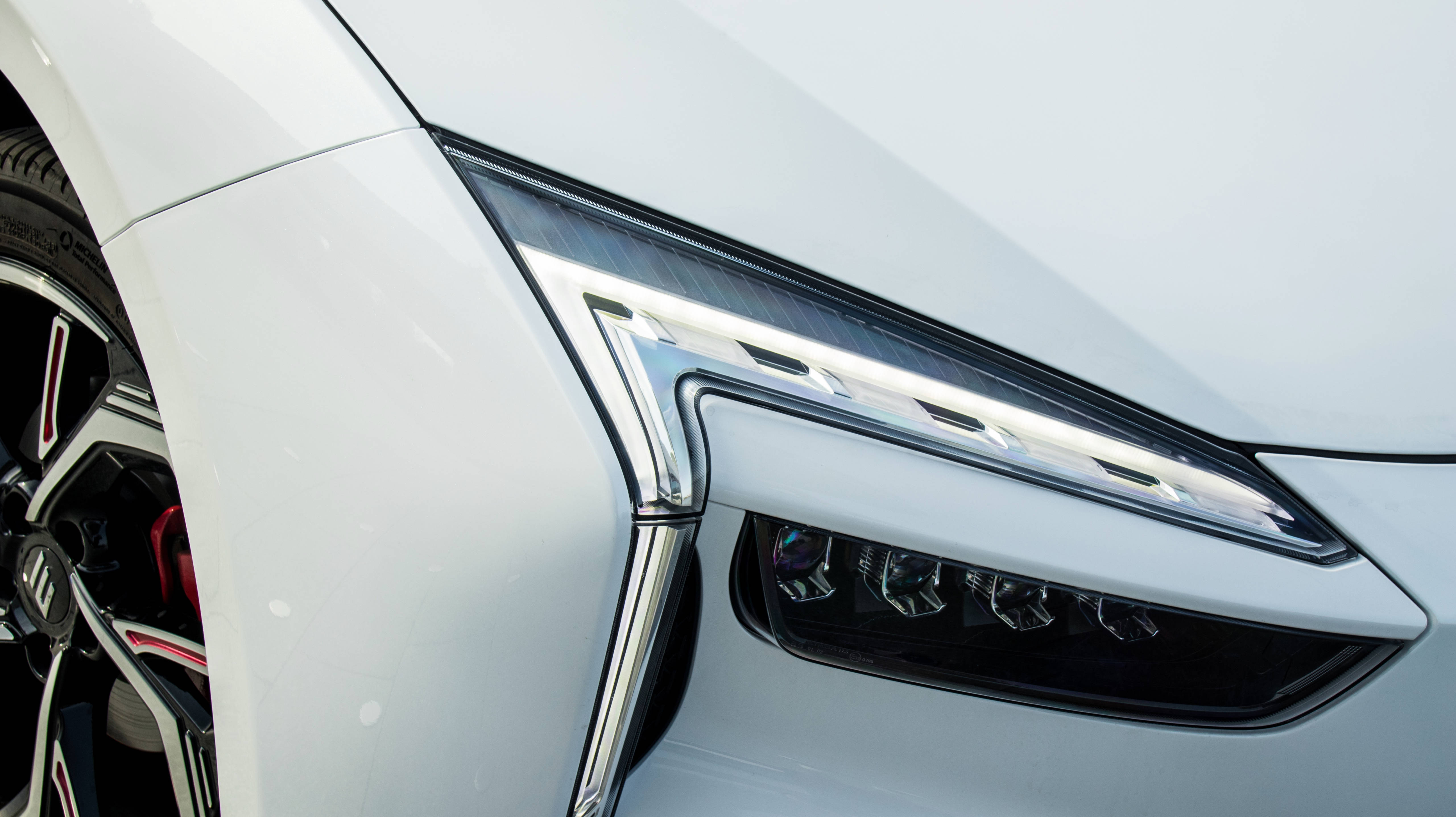 雷诺江铃羿：能否在纯电当道的时代闯出一片天