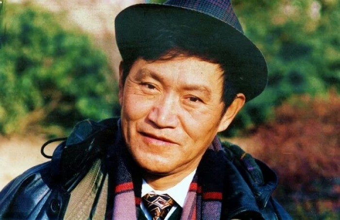 不怕人老怕心老，依旧活跃的8位高龄明星，最小的李雪健都67岁了
