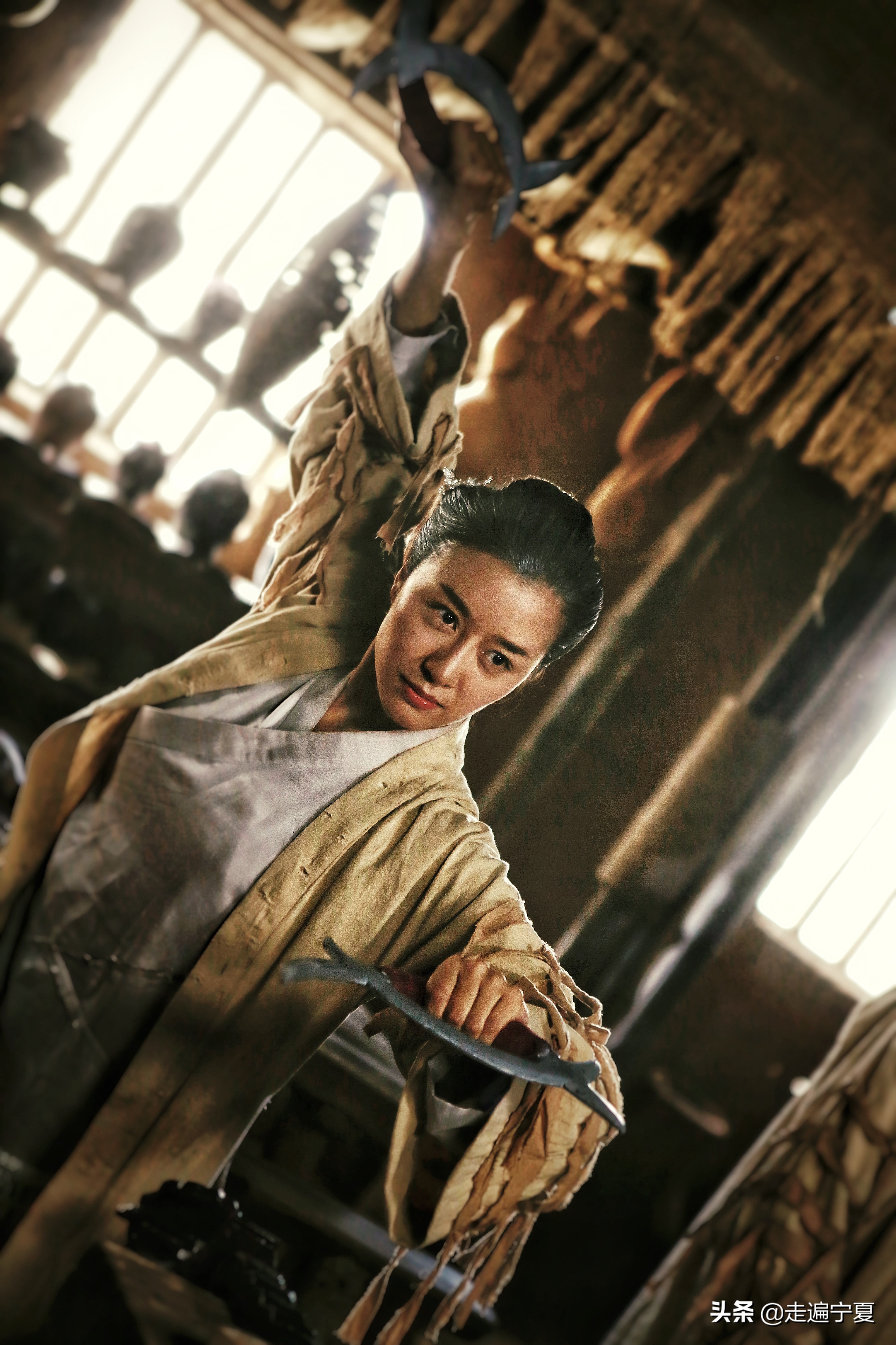 宁夏出品新派武侠电影《狂刀》已上线,演绎大漠武侠风