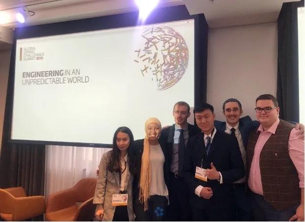 6岁接触计算机、高中自学编程，湖南