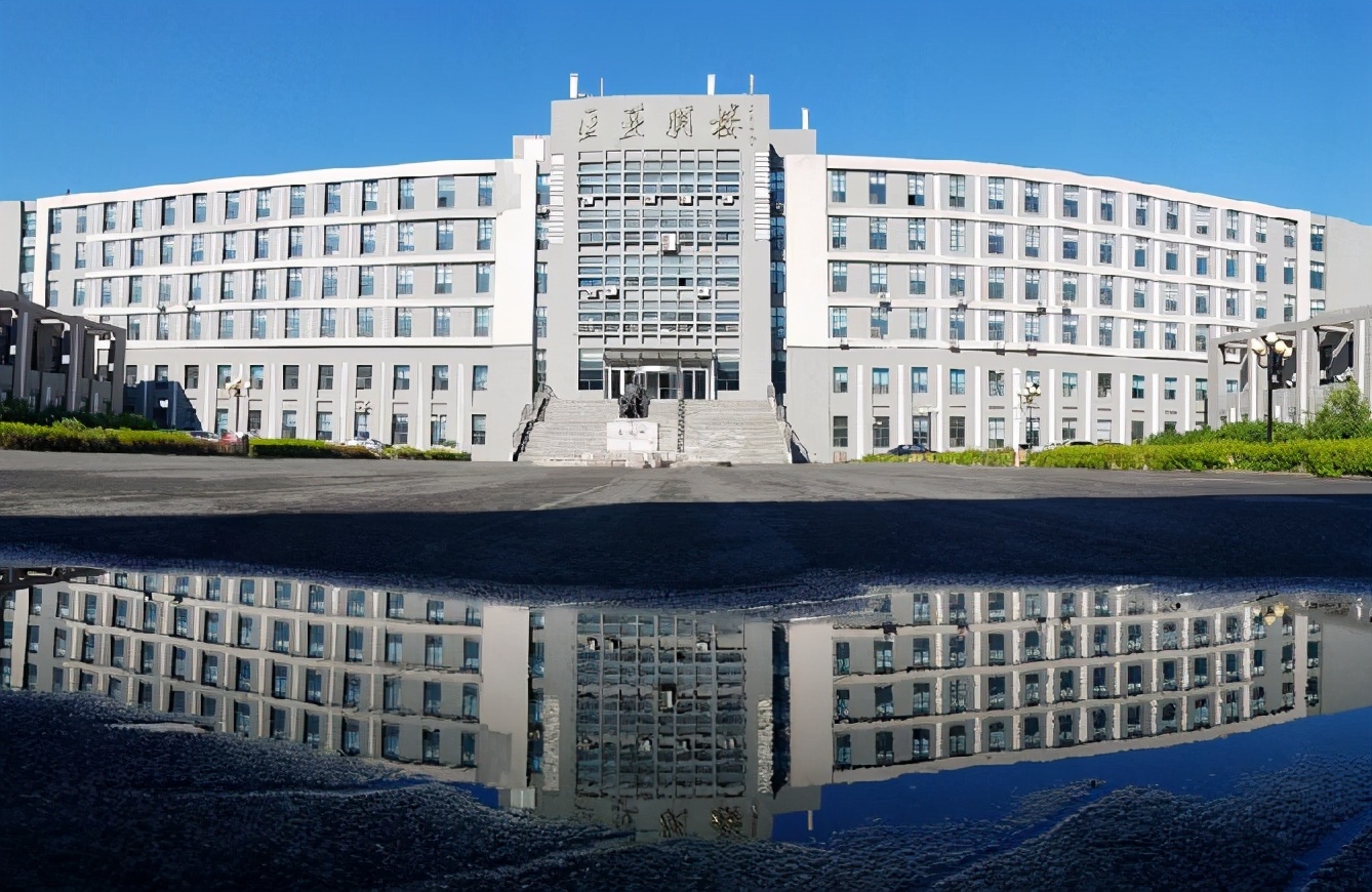 吉林大学“最帅校草”走红，被称为现实版流川枫，网友直呼我可以