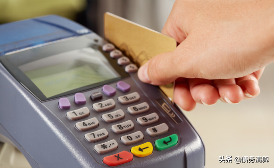 信用卡能当工资卡用吗（信用卡能当储蓄卡用吗）