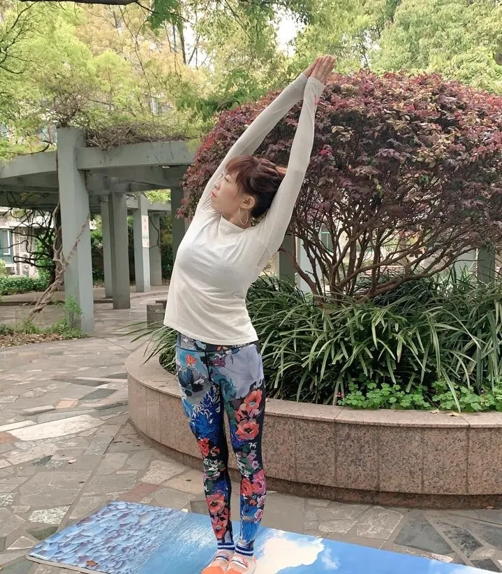 停课不停学 | 凌云社区学校《瑜伽》课程上线啦——职场减压篇