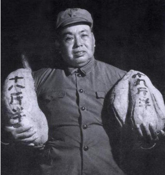 清廷“大内高手”武功有多高？许世友上门切磋武艺，能够躲避枪子
