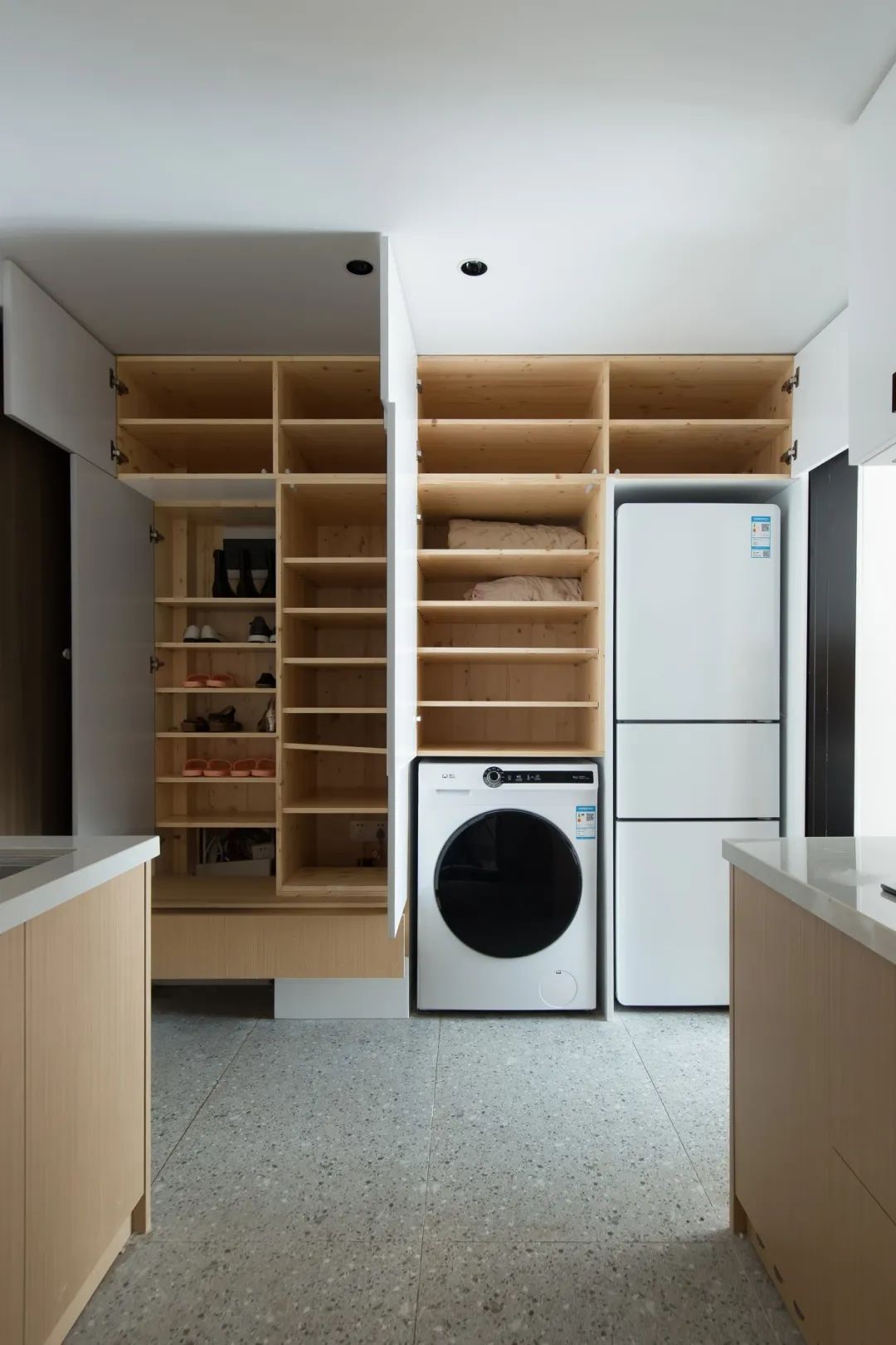 三口人够住了！28m²平层改复式小两居，22m²收纳太秀了