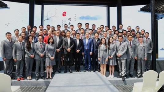 马云创立湖畔大学，今年只收49人，其中还有王思聪的前任