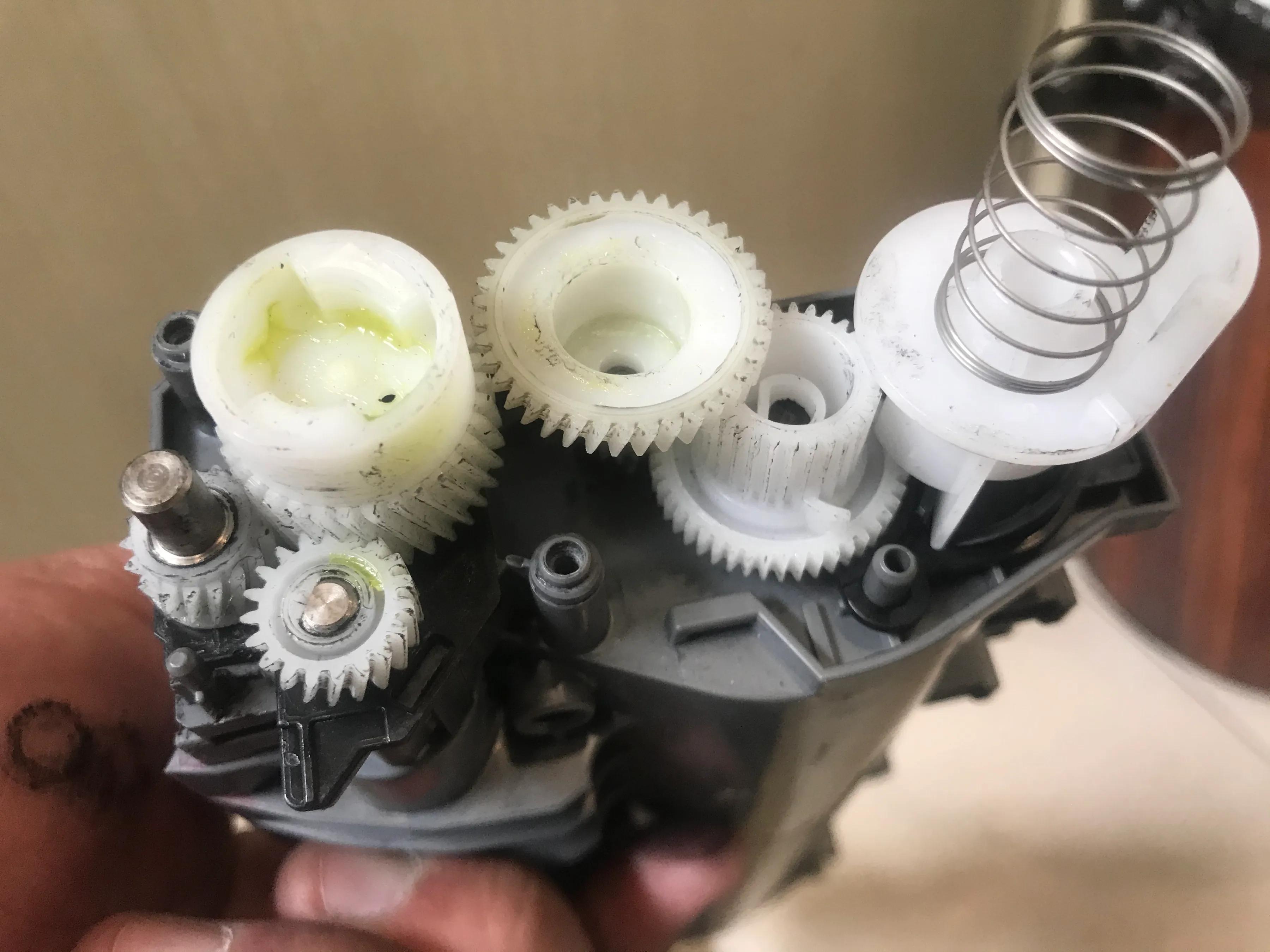 联想m7400pro加粉清零!齿轮对位图解!