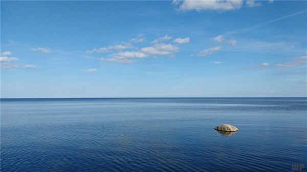 何必羡慕别人，你站在桥上看风景，又怎么知道，你不是别人眼中的风景