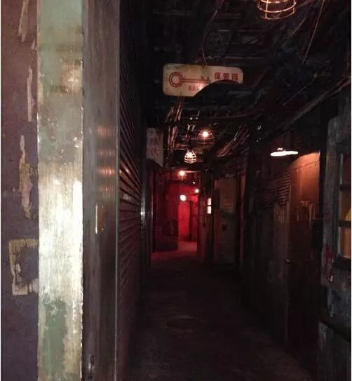 日照为0、楼间距为0，人口密度第一，这个占地70亩的项目强拆后被无数人怀念