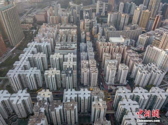 第三季度香港的私人住房施工量从四季度达到10,500群体