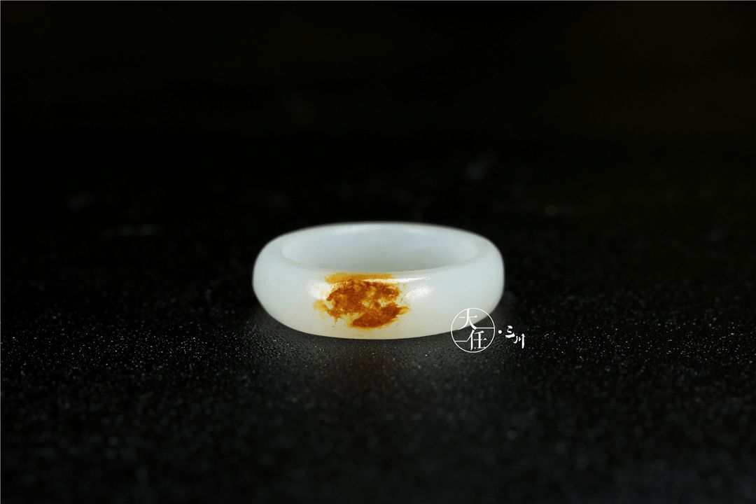 男人最好的玩具——扳指，它的富贵都是这样“戴”出来的！