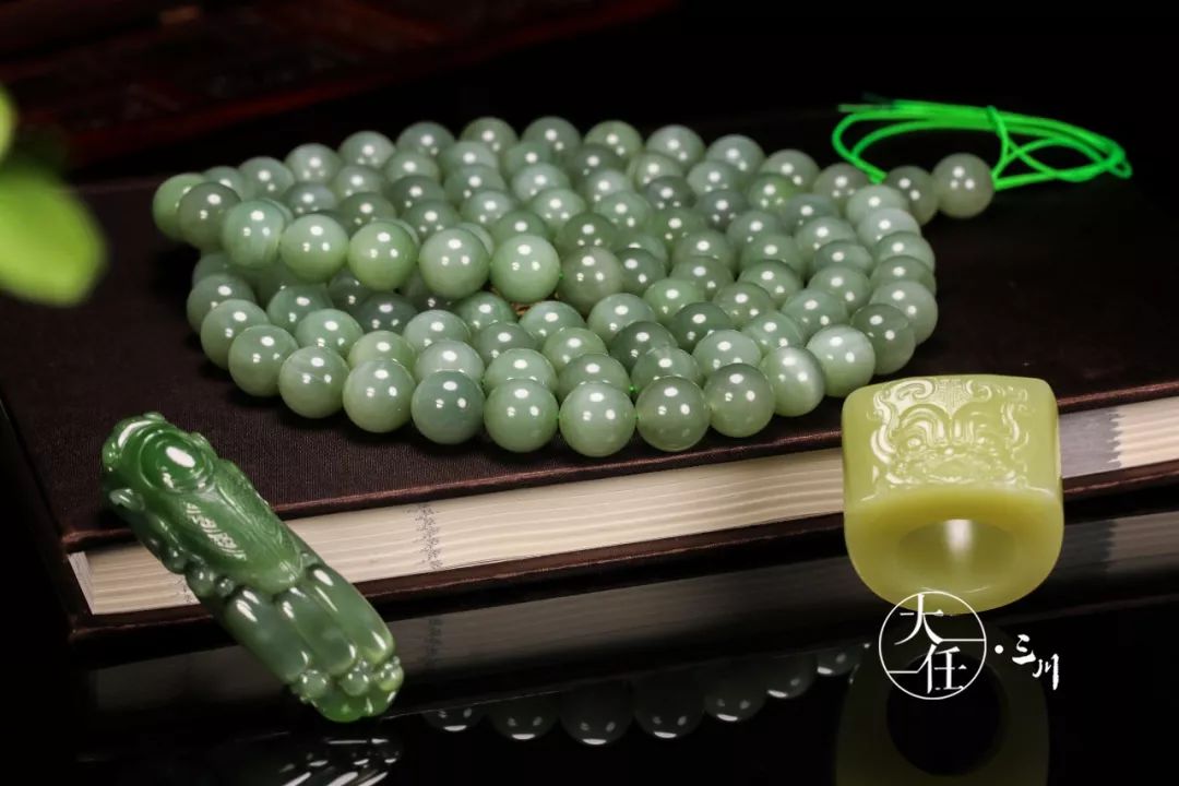 男人最好的玩具——扳指，它的富贵都是这样“戴”出来的！