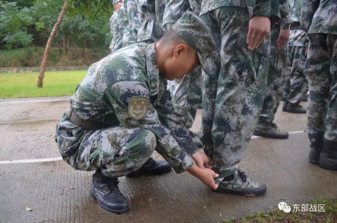 学校篮球比赛有多少候补人员(相聚不易，且行且惜！写在光影下的新兵连)