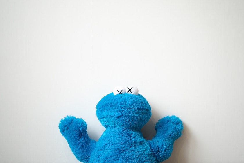 近赏 UNIQLO x KAWS x《芝麻街》第二波联名系列