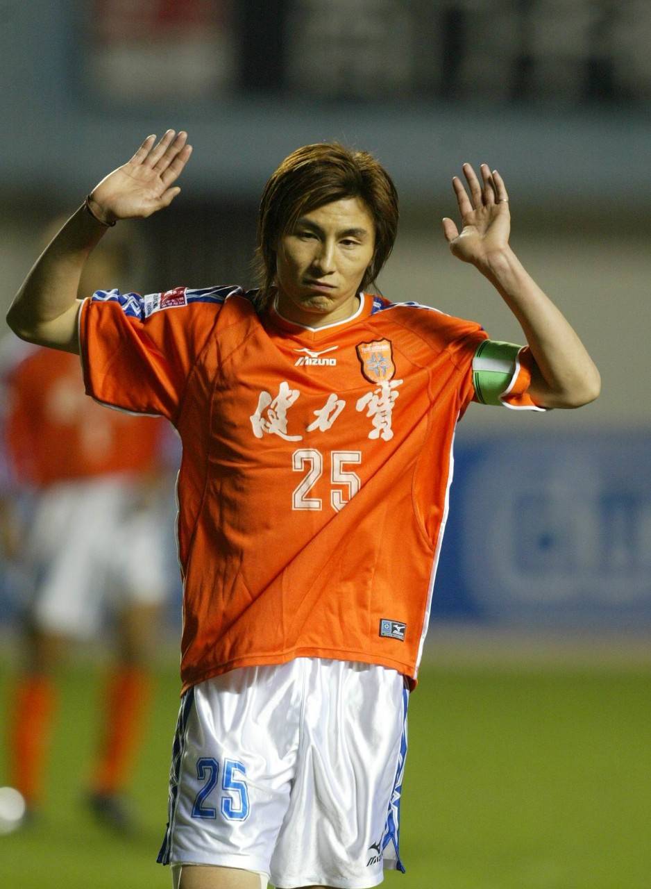 佳后卫:4-向君,5-李玮锋,16-陈尚,18-赵朋文,21-李明,22-袁琳,28-忻峰