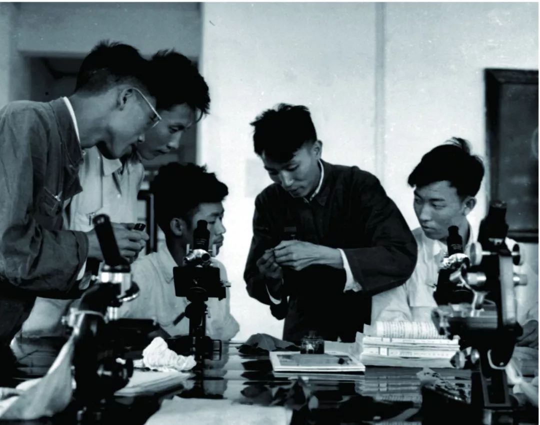 1960年5月7日，陕西师范大学组建成立！