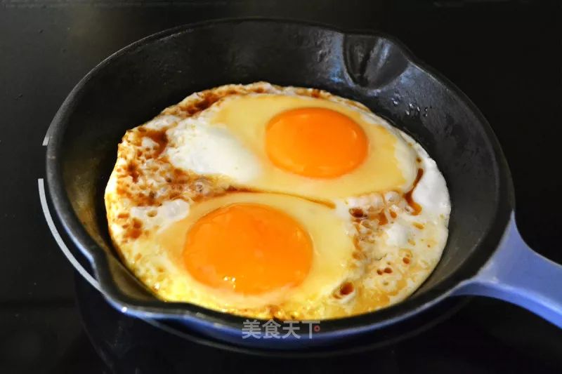 酱油蛋的做法（家里只有鸡蛋也能非常下饭的酱油蛋）