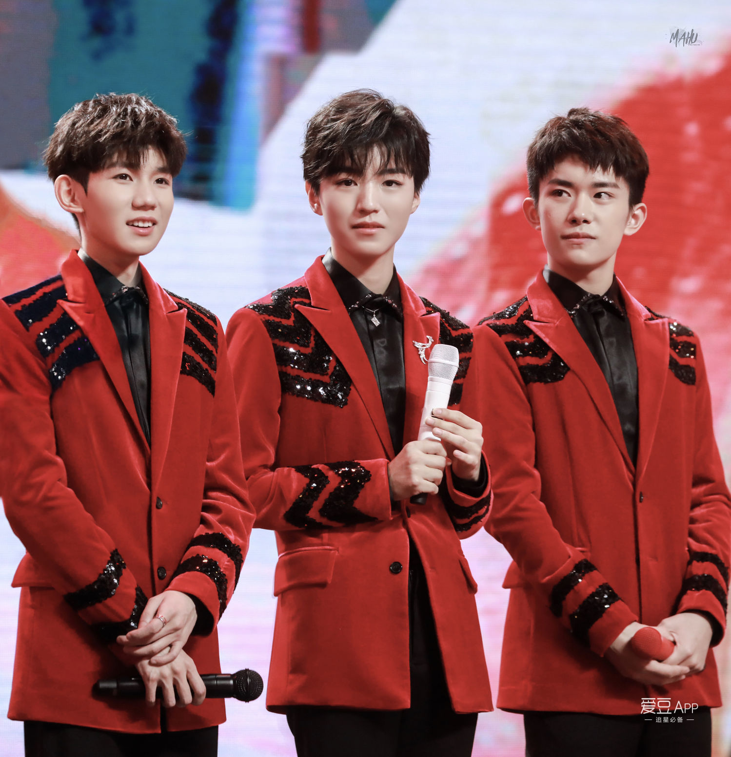 「TFBOYS」「新闻」190127 TFBOYS组合出道2000天，初心未改陪伴无悔