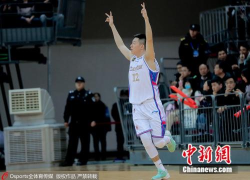 刘帅cba是哪里人(打野球 辗转NBL 3次受挫：CBA选秀探花的追梦之路)