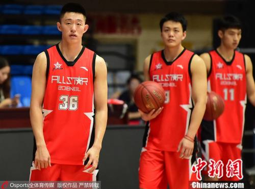 刘帅cba是哪里人(打野球 辗转NBL 3次受挫：CBA选秀探花的追梦之路)