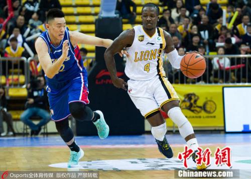 刘帅cba是哪里人(打野球 辗转NBL 3次受挫：CBA选秀探花的追梦之路)