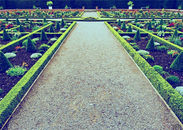 句句精辟的正能量句子，致人生路上负重前行的你