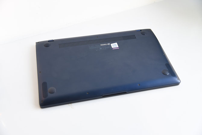 比A4纸还要小的13.3寸轻薄本 华硕灵耀Deluxe 13评测