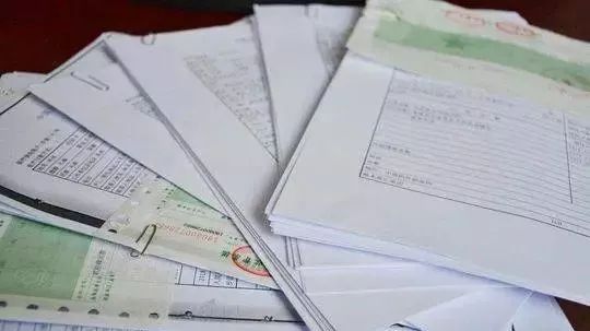 1019爱车丨奔驰完了是奥迪？85人投诉奥迪车内异味致癌，中消协回应了......