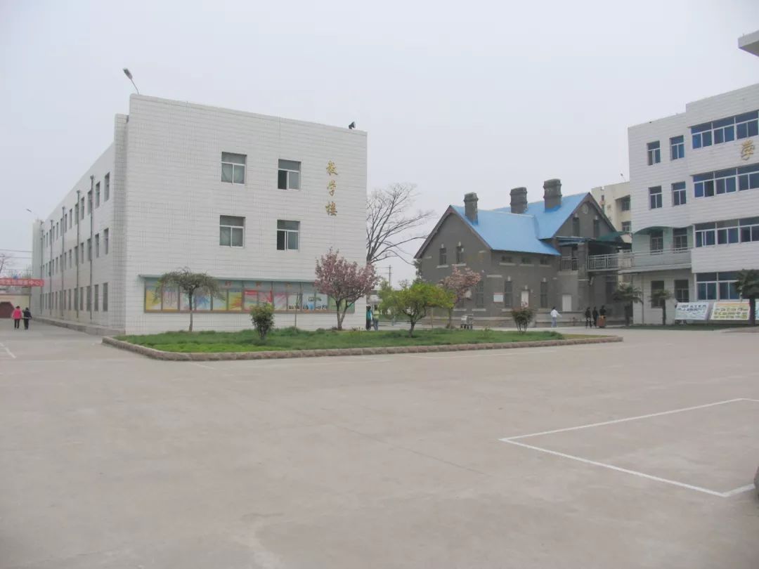 关键词：枣庄师范，百年老校，青春记忆