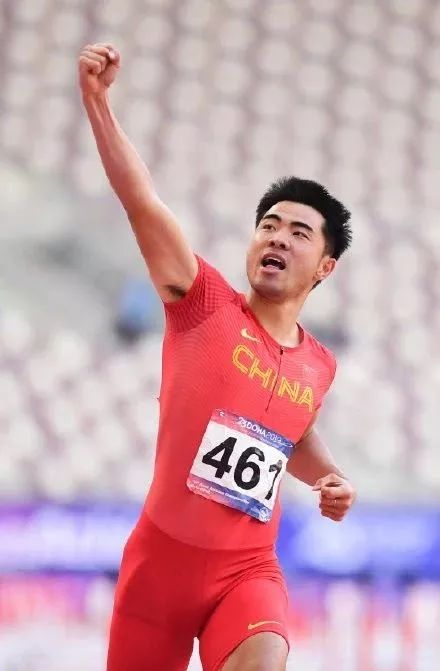 110米跨栏刘翔记录(刘翔的纪录，被他破了！)