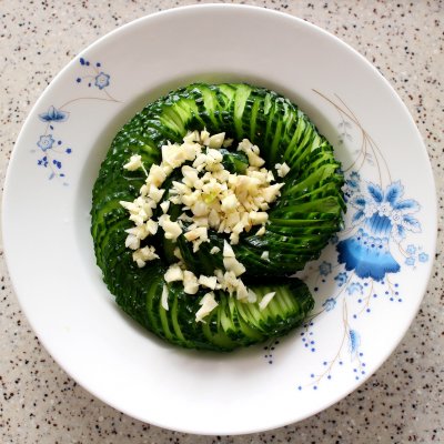 蓑衣黃瓜,蓑衣黃瓜的制作方法